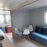 山林小屋 Letniskowe 777 *