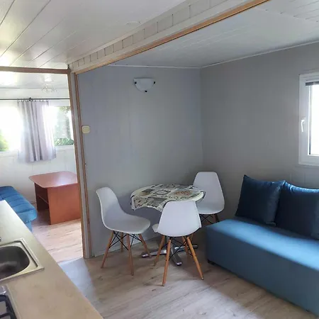 Lodge Letniskowe 777 *