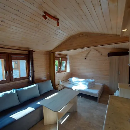 Letniskowe 777 Karwia