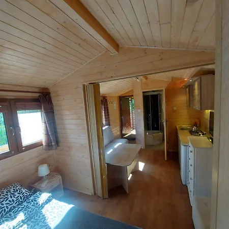 Letniskowe 777 Karwia