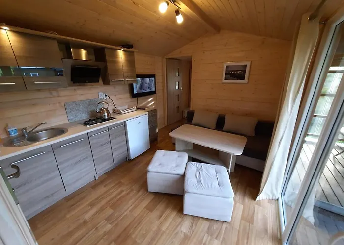 Lodge Letniskowe 777 *