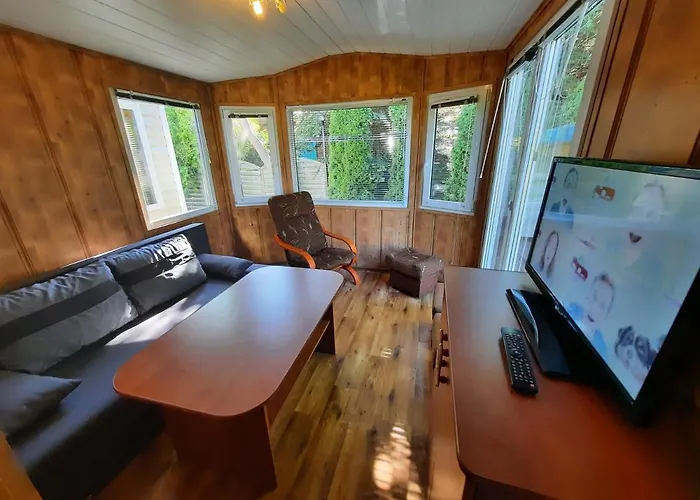 بيت خشبي Letniskowe 777