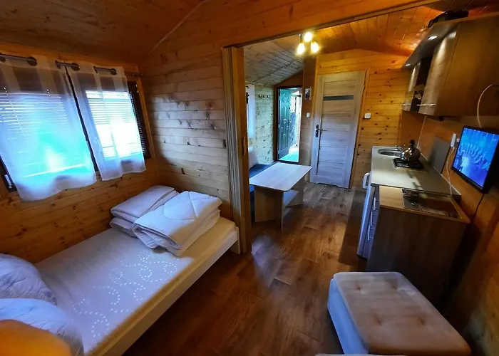 Lodge Letniskowe 777 *