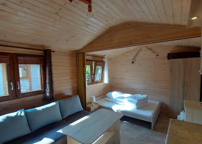 Letniskowe 777 كارفيا